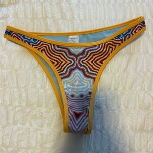 Strawberry Milk Mob Cento per Cento Bikini Bottom